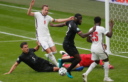 Harry Kane vô duyên khó tin khiến tuyển Anh lỡ cơ hội mở tỷ số