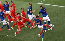 Italia có 4.830 cách đá phạt vào lưới đối thủ!