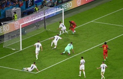 Lukaku bỏ lỡ khó tin sau đường chuyền siêu hạng của De Bruyne