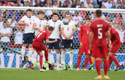 Damsgaard của Đan Mạch lập siêu phẩm đá phạt đầu tiên tại EURO 2021