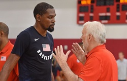 HLV ĐT Mỹ phát cuồng Kevin Durant: "Tôi sẽ khóc lóc và cầu xin cậu ấy thi đấu Olympic"