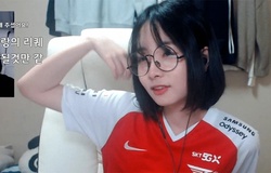 LMHT: Nữ streamer Jisoo Girl nhận án phạt vì cổ vũ đối thủ
