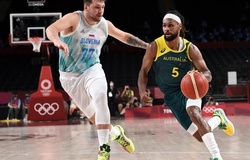 Patty Mills rực cháy với 42 điểm, khiến Luka Doncic trắng tay rời Olympic