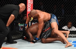 Kết quả UFC 265: Ciryl Gane knockout Derrick Lewis hoàn hảo