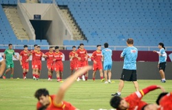 Tránh bị động lực lượng, ông Park “soi” kỹ sức khỏe từng cầu thủ