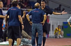 Từ chối bắt tay đồng nghiệp và những lần ông Park nổi nóng trên sân cỏ