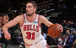 Bị trade chỉ với 1 tin nhắn, hậu vệ người Séc chỉ trích Chicago Bulls