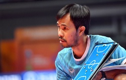 HLV Phạm Minh Giang không về nước cùng futsal Việt Nam