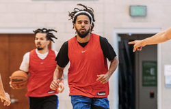 Rapper J Cole tham gia trại huấn luyện Orlando Magic, quyết không từ bỏ giấc mơ NBA