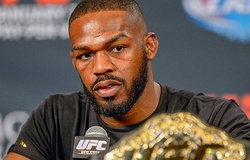 Jon Jones bị cảnh sát Las Vegas bắt giữ, sau khi vừa nhận giải UFC Hall Of Fame