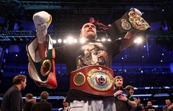 Oleksandr Usyk thắng áp đảo Anthony Joshua, thâu tóm 4 đai vô địch hạng nặng