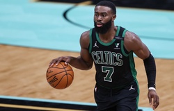 Jaylen Brown dính COVID-19 ít ngày sau phát biểu úp mở về vaccine