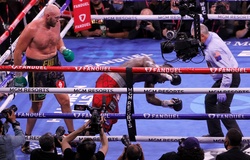 Làng võ thế giới bùng nổ với pha knockout của Tyson Fury trước Deontay Wilder