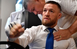Conor McGregor ca ngợi trận Fury vs Wilder 3, không quên mỉa mai Dustin Poirier