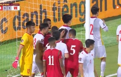 Tuyển Oman dùng chiêu độc "lấy thịt đè người" để thắng Việt Nam