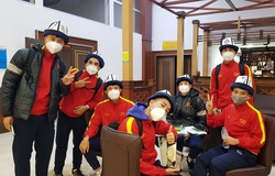 Sân tập quá xấu, U23 Việt Nam phải lùng sục khắp Kyrgyzstan để tìm kiếm