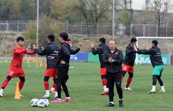 U23 Việt Nam rèn bài tấn công dưới cái lạnh "cắt da, cắt thịt" ở Kyrgyzstan