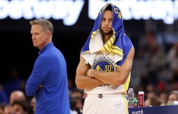 Curry tịt ngòi hiệp 4 và hiệp phụ, Warriors thua trận đầu tiên