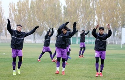 U23 Việt Nam mặc kín mít, tập dưới cái rét 2 độ C để đấu Myanmar