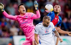 Tuyển Việt Nam bất an vị trí thủ môn, Filip Nguyễn bay cao ở châu Âu