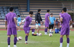 HLV Park Hang Seo tổ chức chơi "mini game", bị học trò "hầm" bở hơi tai