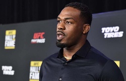 Jon Jones thương lượng tội danh, né án ngồi tù vì hành hung hôn thê