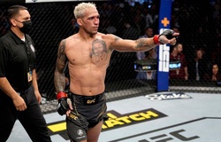 Charles Oliveira tố Justin Gaethje hai mặt, muốn đấu Conor McGregor trong tháng 5