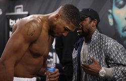 Floyd Mayweather giám sát Anthony Joshua tập luyện, trận tái đấu Oleksandr Usyk sẽ khác?