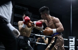 Tung đòn tay phải sấm sét, Trần Văn Thảo knockout đối thủ Thái Lan chỉ sau 2 hiệp