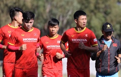 Tuyển Việt Nam tập thích nghi thời tiết 8 giờ tối vẫn có nắng ở Australia