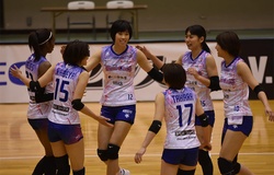 Đội bóng của Thanh Thuý tiếp tục gặp vận xui vì COVID-19