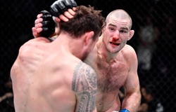 Đả bại Jack Hermansson, "Tarzan" Sean Strickland áp sát cơ hội tranh đai nhờ 5 trận thắng