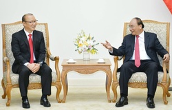 Chủ tịch nước Nguyễn Xuân Phúc tiếp đón HLV Park Hang Seo