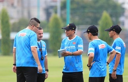 Tìm người “đóng thế” HLV Mai Đức Chung ở World Cup 2023: Khó hay dễ?