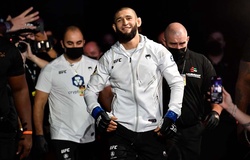Chính thức: Khamzat Chimaev thượng đài với Gilbert Burns tại UFC 273