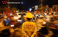 CĐV trắng đêm “đi bão” mừng U23 Việt Nam giành HCV SEA Games 31