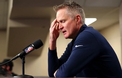 Vụ xả súng kinh hoàng tại Mỹ và nỗi ám ảnh khiến HLV Steve Kerr rơi lệ