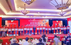 Các VĐV Esports được trao bằng khen vì thành tích HCV tại SEA Games 31