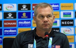 HLV U23 Malaysia đổ lỗi thất bại trước U23 Việt Nam do thẻ đỏ, phạt đền