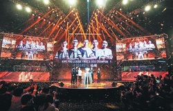 Những điều cần biết về Vương Giả Vinh Diệu, đối thủ số 1 của Liên Quân Mobile