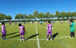 Tuyển nữ Việt Nam tranh thủ từng phút tập luyện để đấu Pháp