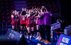 Lách qua khe cửa hẹp, bóng chuyền nữ Thái Lan chính thức góp mặt tại vòng Chung kết VNL 2022