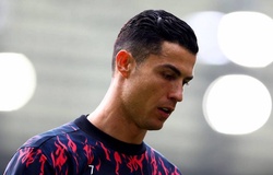 Lời đề nghị đầu tiên cho Ronaldo từ Chelsea có giá bao nhiêu?