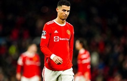 Ở cách xa MU 10.000 km, Ronaldo vẫn là chủ đề chính trận gặp Liverpool