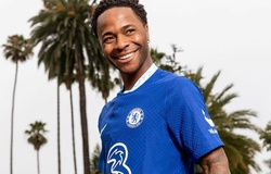 Sterling trở về “nhà” và những hình ảnh đầu tiên với Chelsea