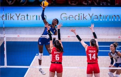 Siêu sao Paola Egonu hủy diệt Thổ Nhĩ Kỳ, bóng chuyền nữ Ý chạm trán Brazil tại Chung kết VNL 2022