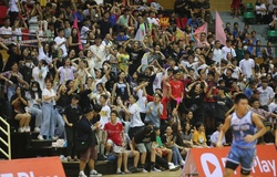 Cung Tiên Sơn vỡ òa với chức vô địch lịch sử của U18 Đà Nẵng