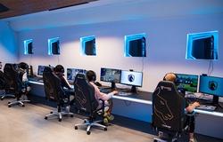 Trường học Esports đặc biệt ở Nga, nơi đào tạo "các chiến binh thể thao điện tử"