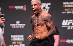 Charles Oliveira "gạ kèo" Islam Makhachev: "Vật nhau từ hiệp 1 nhé?"