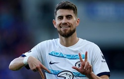 Jorginho sút phạt đền thành công cho Chelsea nhiều hơn Hazard
